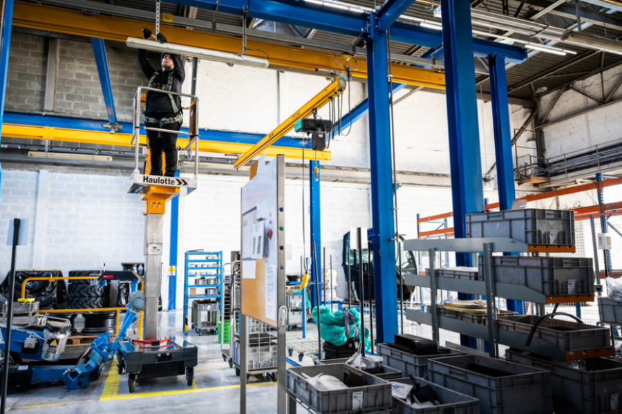 MOVE UP : La nacelle ultra compacte pour vos travaux en espace confiné