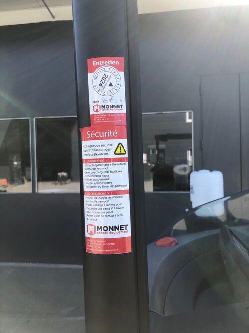 chariot &agrave; m&acirc;t r&eacute;tractable BT RRE250e E003223