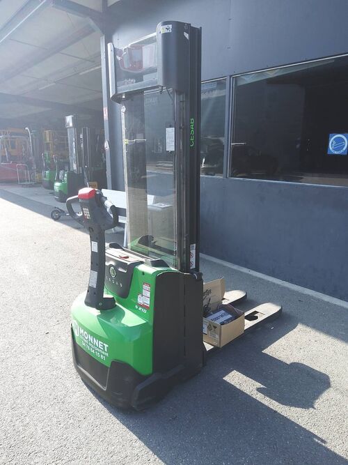 gerbeur &eacute;lectrique CESAB S210 E002545