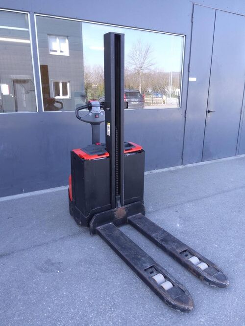 gerbeur &eacute;lectrique BT SWE080L E003795
