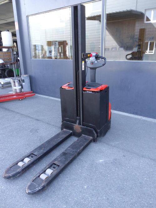 gerbeur &eacute;lectrique BT SWE080L E003795