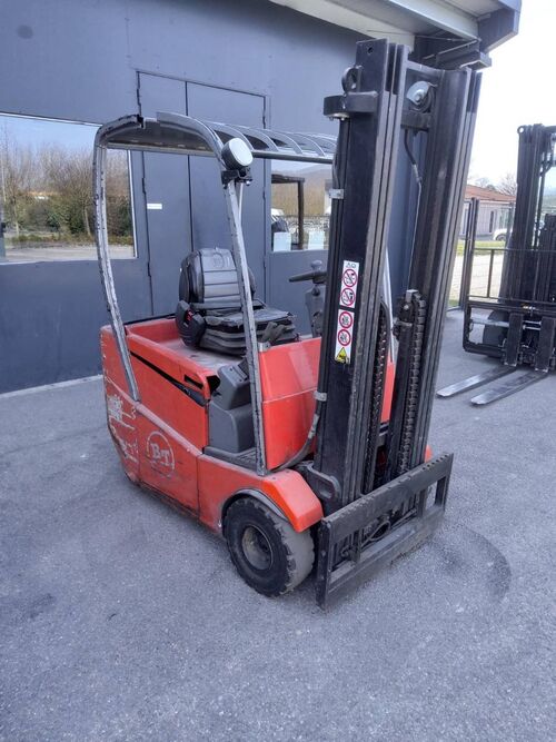 chariot élévateur électrique BT C3E150R 3252