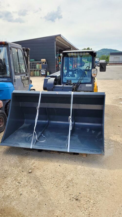 chariot &eacute;l&eacute;vateur t&eacute;lescopique JCB 520-40 E000218