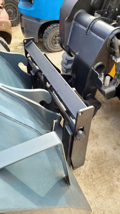 chariot &eacute;l&eacute;vateur t&eacute;lescopique JCB 520-40 E000218
