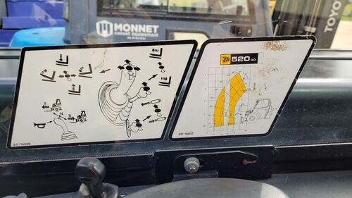 chariot &eacute;l&eacute;vateur t&eacute;lescopique JCB 520-40 E000218
