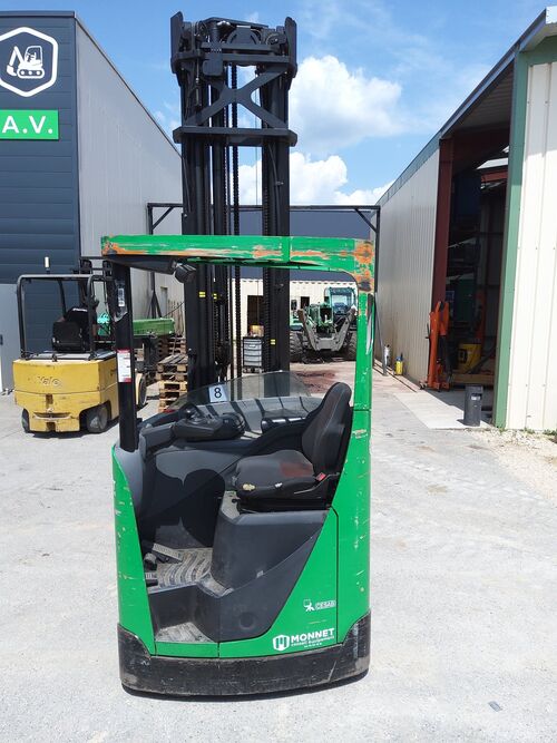 chariot &agrave; m&acirc;t r&eacute;tractable BT RRE160 1568