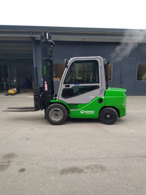 chariot élévateur diesel CESAB M335D 2401
