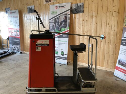 tracteur de remorquage BT ERGOMOVER 602 AC-TT 220