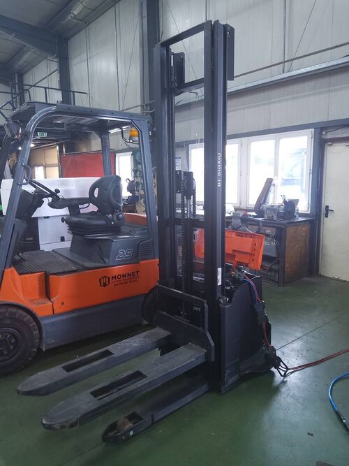 gerbeur &eacute;lectrique BT SWE140 E007410