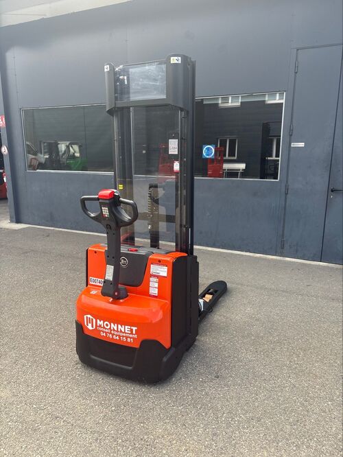 gerbeur &eacute;lectrique BT SWE120 E007409