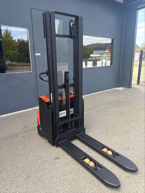 gerbeur &eacute;lectrique BT SWE120 E007409