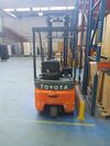 chariot &eacute;l&eacute;vateur &eacute;lectrique Toyota 7FBEST10 E001686