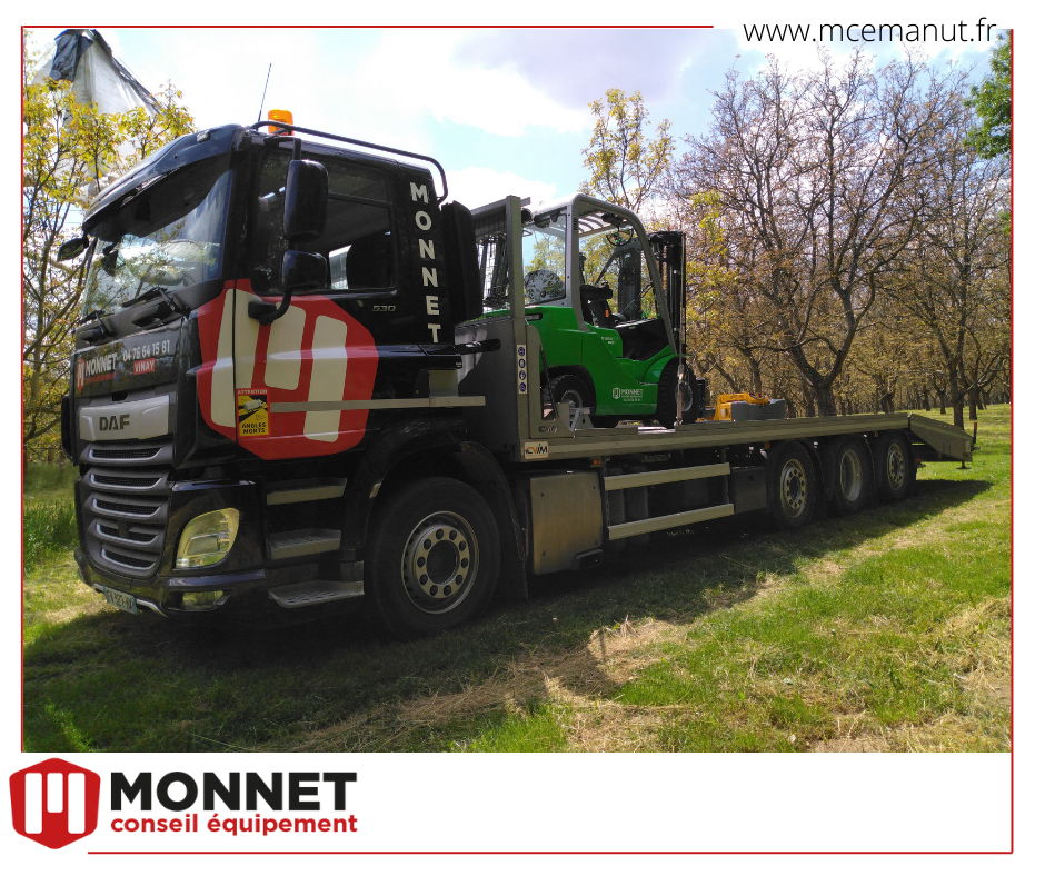 🌳🌳 Livraison en plein champs de noyer pour notre client ! 🌳🌳